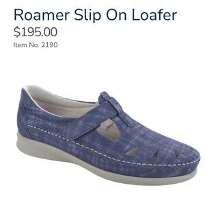 SAS ROAMER  Slip On Loafer - size 8